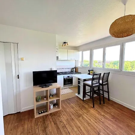 Apartman Vue Garonne - Stadium - Tramway *