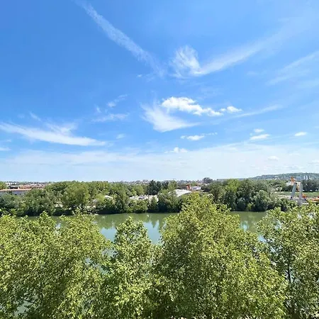 Apartment Vue Garonne - Stadium - Tramway